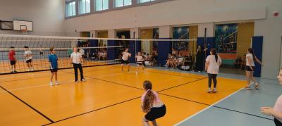 VII MEMORIAŁ IM. STANISŁAWA SIKORSKIEGO W MINISIATKÓWCE DZIEWCZĄT I CHŁOPCÓW