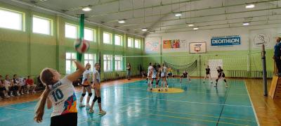 VIII MEMORIAŁ STANISŁAWA SIKORSKIEGO W PIŁCE SIATKOWEJ DZIEWCZĄT I CHŁOPCÓW.