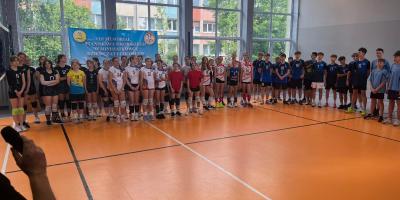 VIII MEMORIAŁ STANISŁAWA SIKORSKIEGO W PIŁCE SIATKOWEJ DZIEWCZĄT I CHŁOPCÓW.