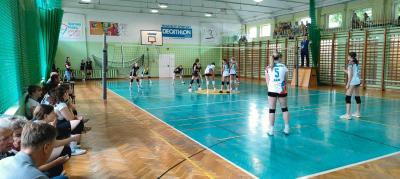 VIII MEMORIAŁ STANISŁAWA SIKORSKIEGO W PIŁCE SIATKOWEJ DZIEWCZĄT I CHŁOPCÓW.